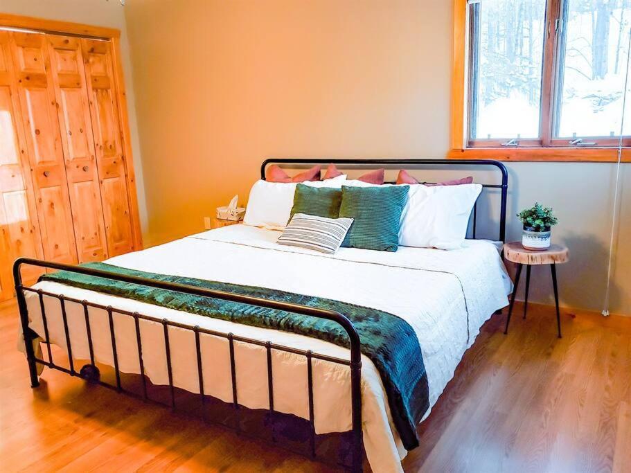 Fall Getaway Resort-3 King Suites, Dog-Friendly Seeley Εξωτερικό φωτογραφία